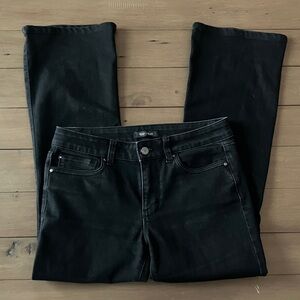 White House Black Market Black Skinny Flare 6S Jeans